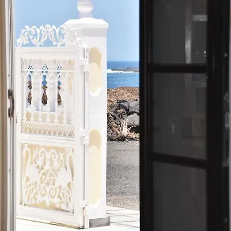 Ferienhaus Fur 8 Personen Ca 250 M In Tinajo, Lanzarote Binnenland Von Lanzarote تيناجون
